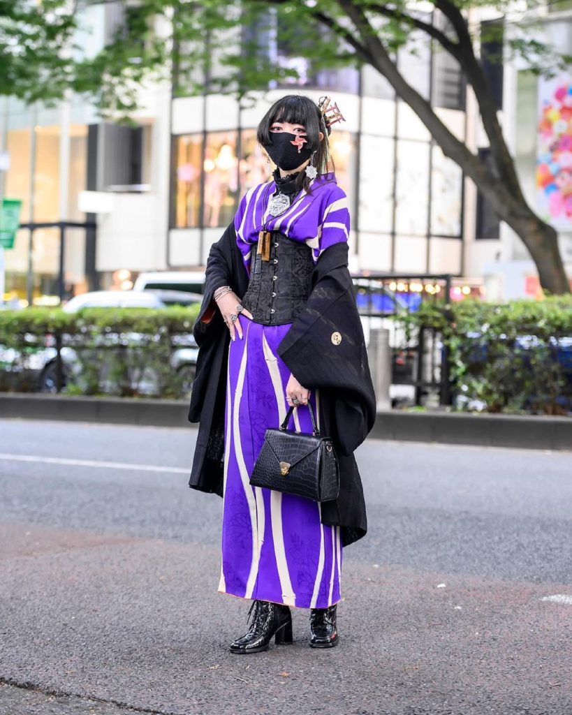 Kurage Geraku (@_geraku_kurage_) on the street in Harajuku wearing a vintage kim...