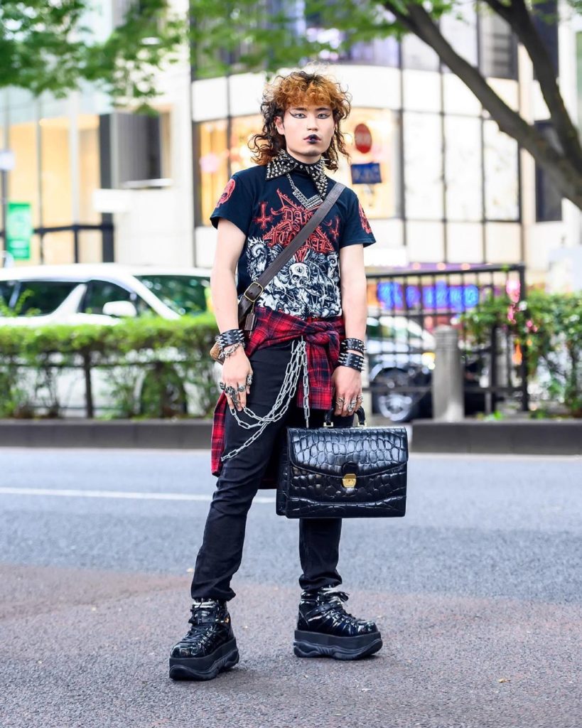 Tokyo Fashion: 18-year-old Japanese student Kentaa (@33kechan) on the street in Harajuku. His l… 18-year-old Japanese student Kentaa (@33kechan) on the street in Harajuku. His l...