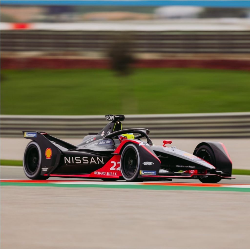 The @FIAFormulaE World Championship returns to Mexico, outside the colorful city...