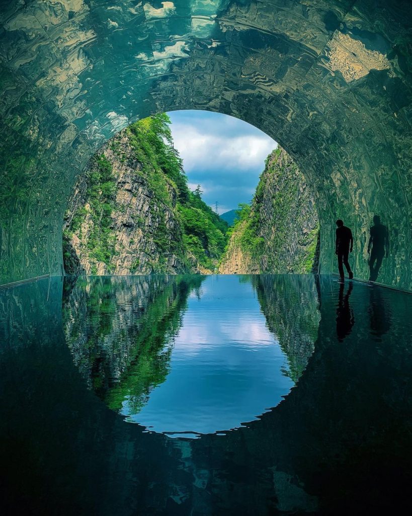Visit Japan: Deep in the mountains of Niigata, the Tunnel of Light art installation at Kiyots… Deep in the mountains of Niigata, the Tunnel of Light art installation at Kiyots...