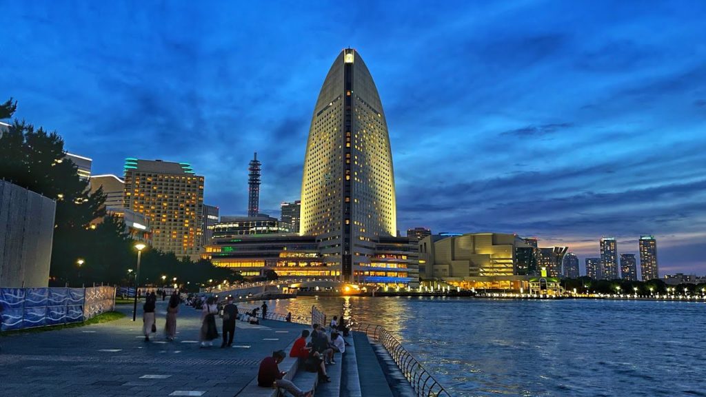 Live Japan 🌇 Yokohama (!) Evening Walk 横浜夜散歩