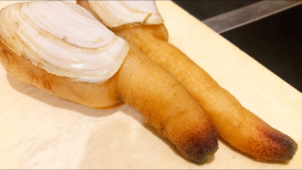 Japanese Street Food - GEODUCK Giant Clam Sashimi Seafood Tokyo