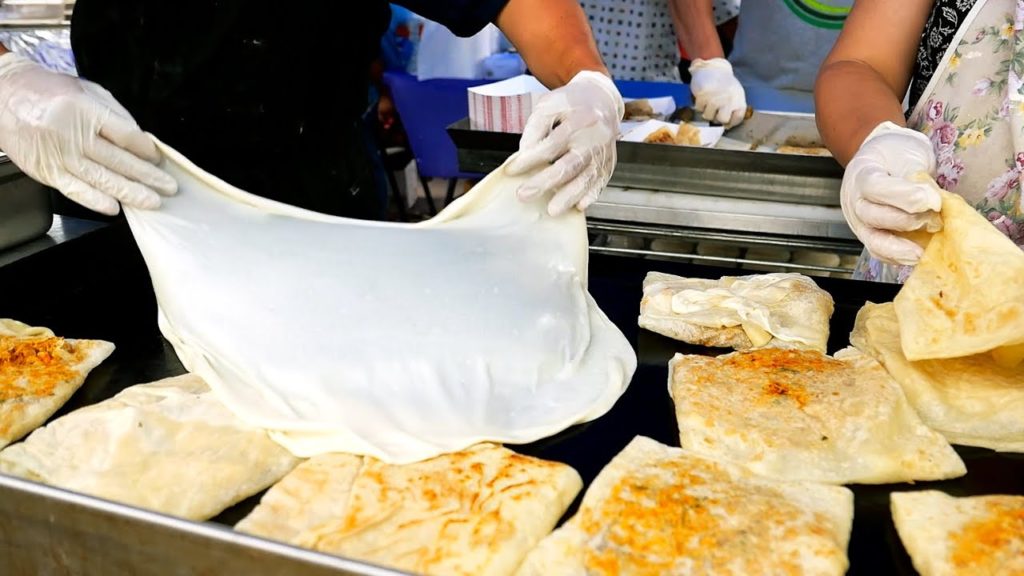 American Street Food - ASIAN BUNS AND BURMESE CHICKEN CURRY PARATHA Queens Night Market NYC
