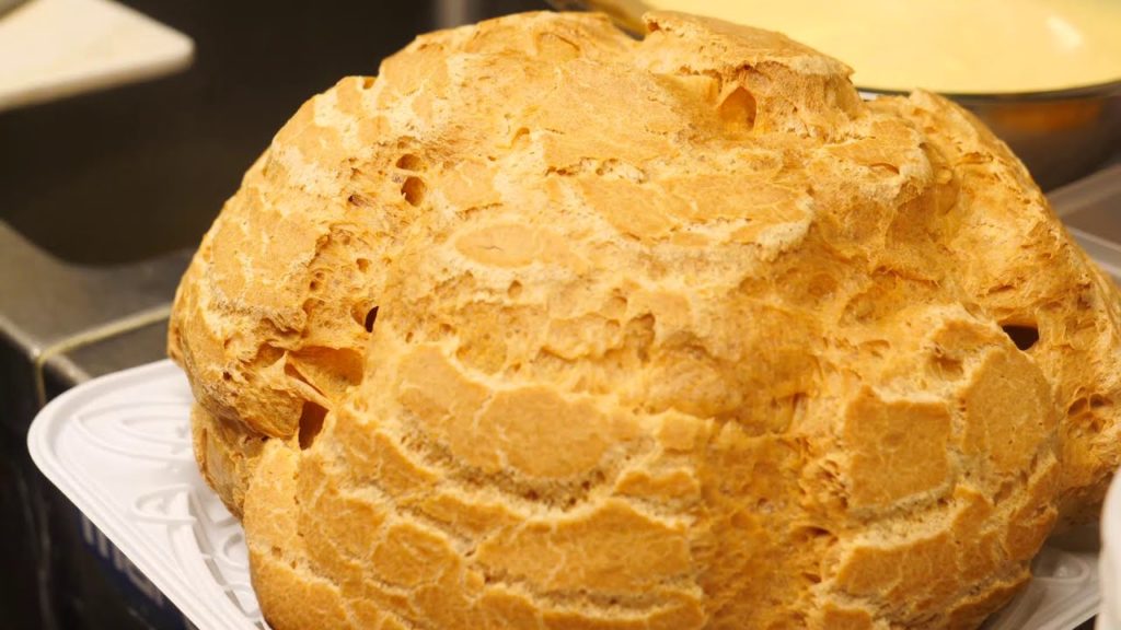 Largest Cream Puff - Japanese Street Food -