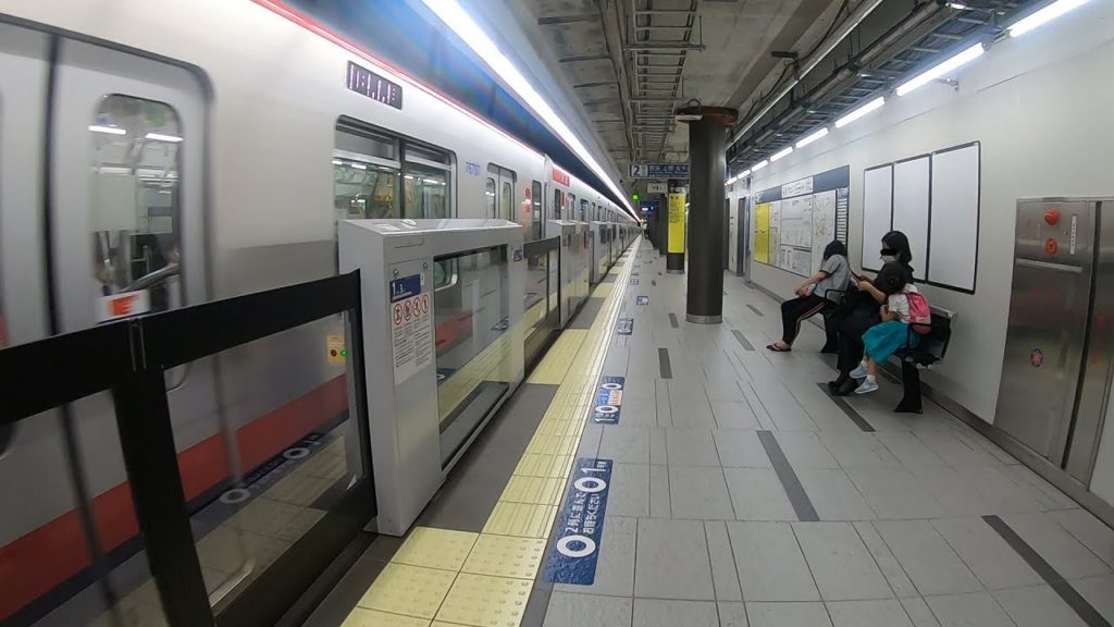 日比谷線、虎ノ門ヒルズ駅構内を散策！(Japan Walking around Toranomon Hills Station)