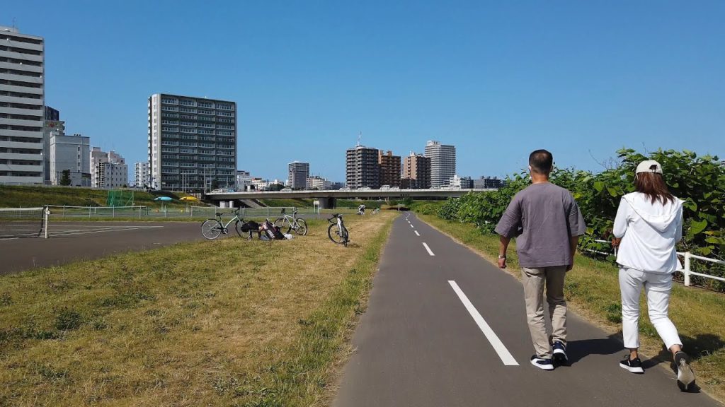 【4K】2021 日本 北海道 札幌市 豊平川 河川敷 サイクリングロード 散策【Binaural Audio】