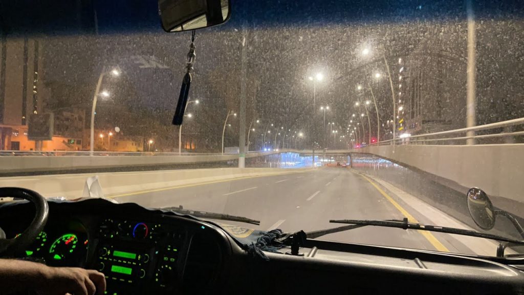 Jalan-jalan melihat suasana kota mekkah di malam lebaran haji 1442/2021 Jalan-jalan melihat suasana kota mekkah di malam lebaran haji 1442/2021