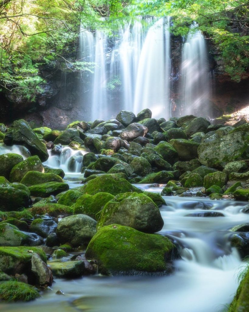 Gentle water over green rocks 
The cooling waters of Otome no Taki Waterfall (Wa...