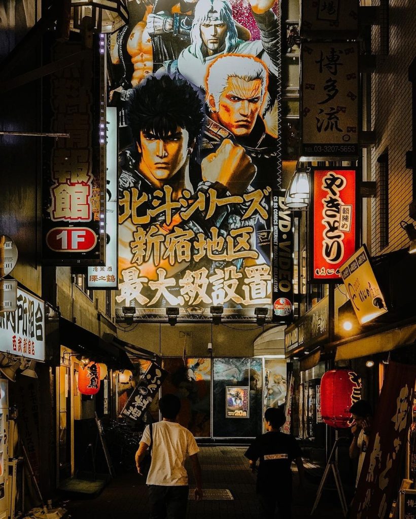 After dark in Tokyo  Hope everyone's week has started out well!
: @_swatisi_
-...