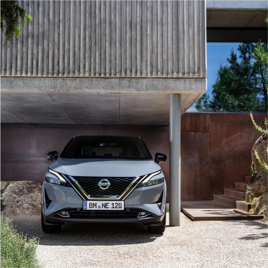 The all-new #NissanQashqai offers mild hybrid function, a powerful drive with an...