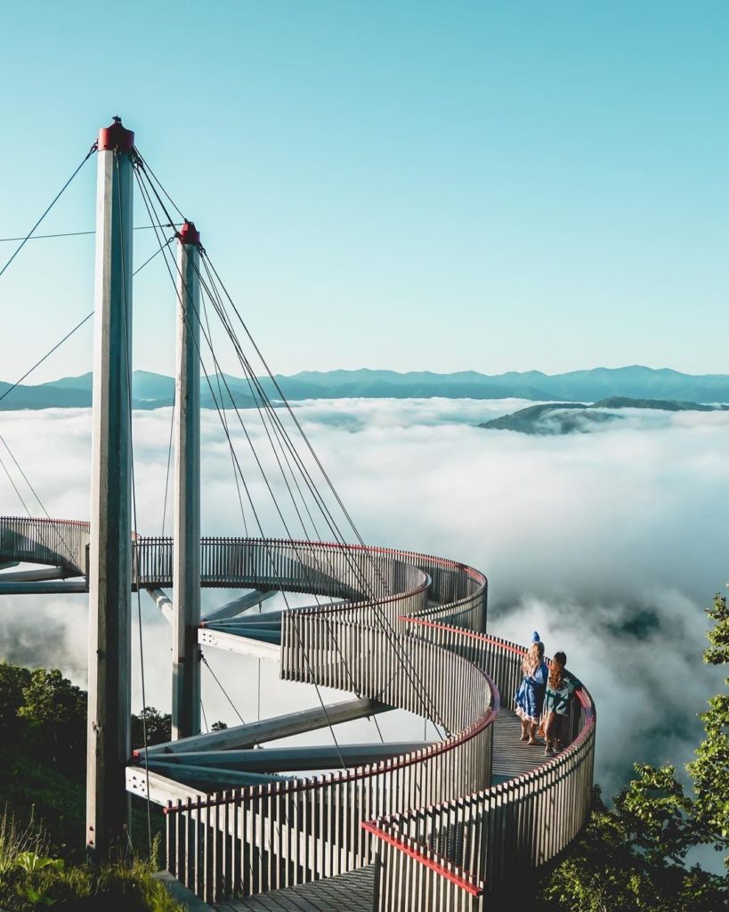 Escape to what seems like a whole new world with Japan's Sea of Clouds. Known as...