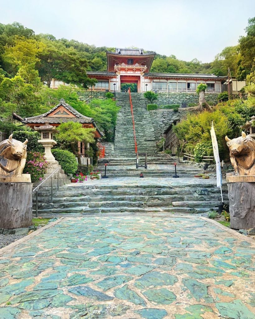 The guarded staircase
These two bulls can be found on either side of the steps l...
