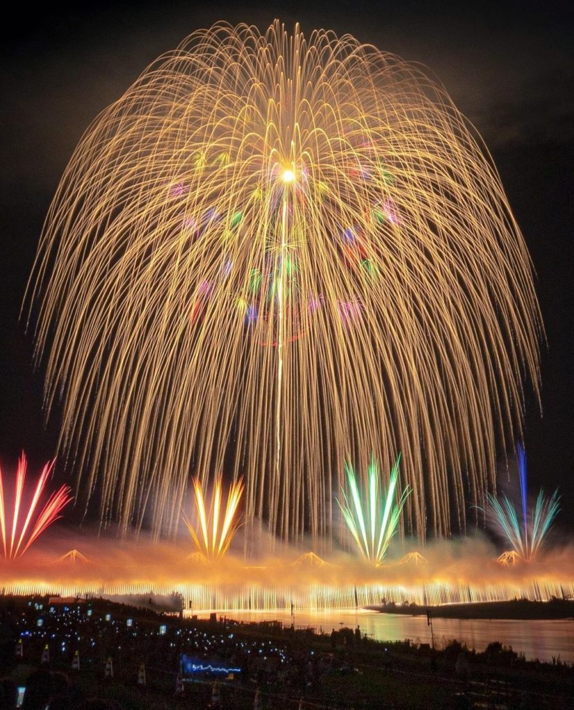 .
Spectacular fireworks display with a diameter of 650m.
Here’s to seeing it aga...