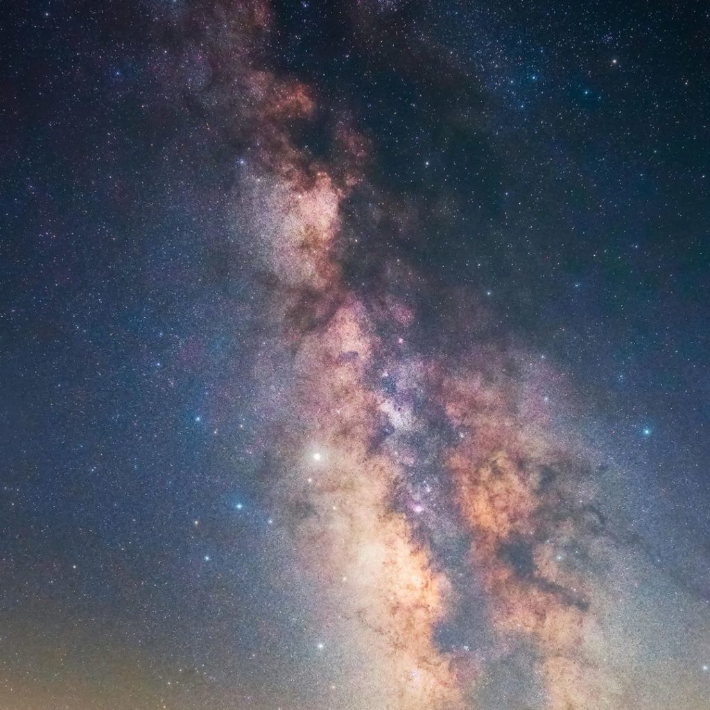 Sky's the limit...  Check out our stories for a fuller view of #Tundra that's al...