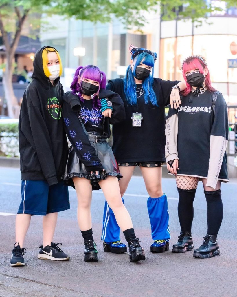 Japanese idols from the group @Rainbow_Panic_ Harukyu (@kirakirananiku), Nonoka ...