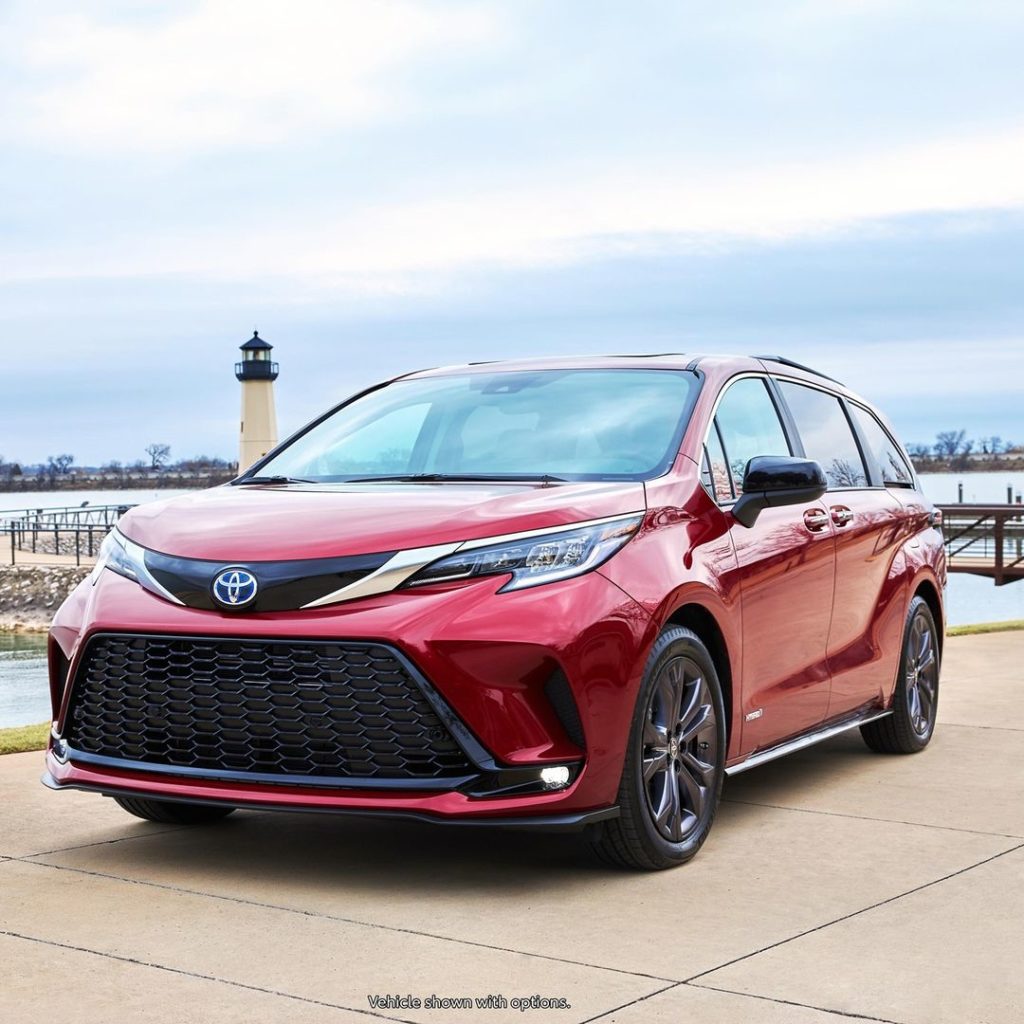 Bold and modern at its finest. #Sienna #Hybrid #LetsGoPlaces...