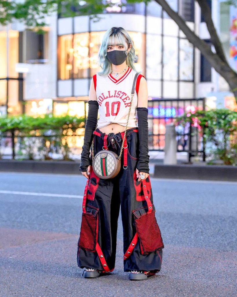 19-year-old Japanese student Nana (@nana_tadase99) on the street in Harajuku wea...