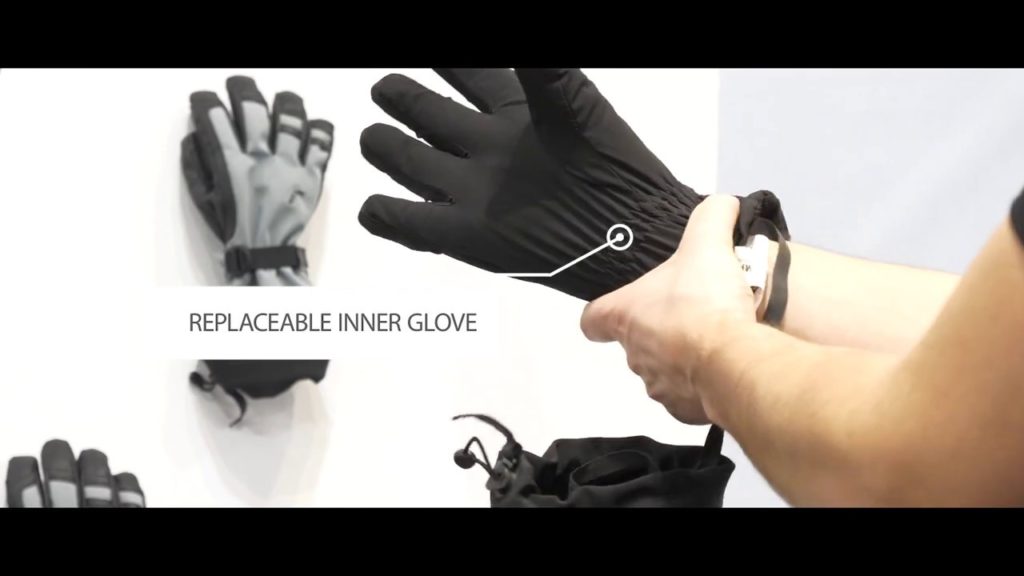 Reusch mo:re gloves at ISPO 2020 - Winter 2020.21