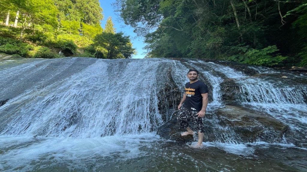 Windmill Sunflower Garden + Awamata Waterfall Day-trip in Chiba Windmill Sunflower Garden + Awamata Waterfall Day-trip in Chiba