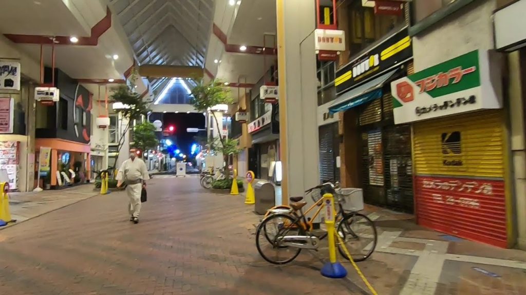 [Walk Japan]  古町 特別警報2回目直前の夜 『Rene challenge２（ルネチャレンジ）』かわいいウサギちゃん Niigata Walking / Night walk