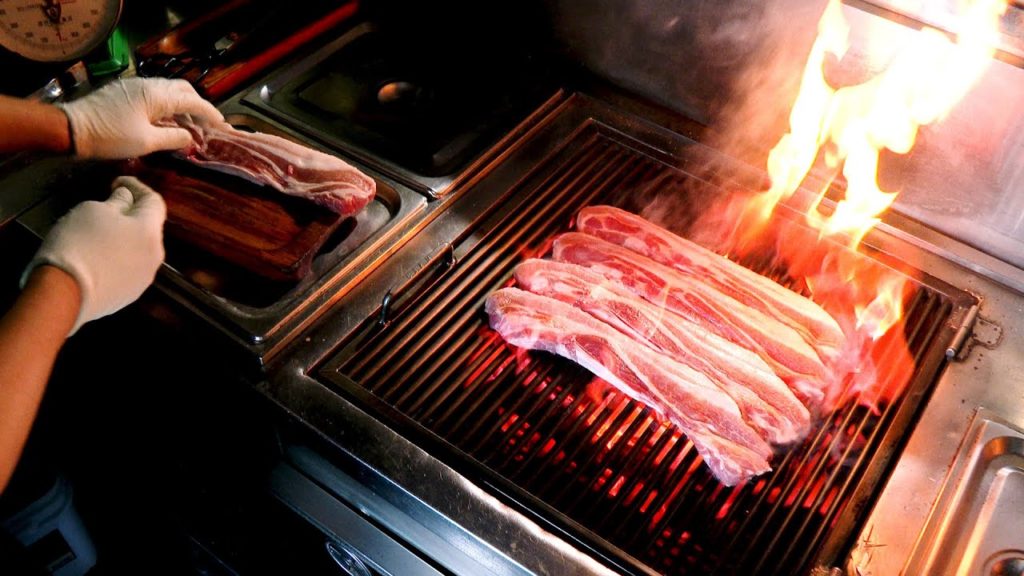 매년 500만명이 찾는 삼겹살 맛집, 직접 구워주는 숯불 삼겹살, Grilled Pork belly restaurant where 5 million people every year 매년 500만명이 찾는 삼겹살 맛집, 직접 구워주는 숯불 삼겹살, Grilled Pork belly restaurant where 5 million people every year