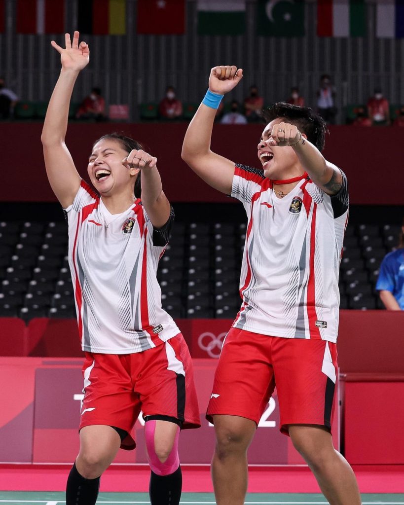 What a feeling to be young and make history with your friend  

Greysia Polii an...