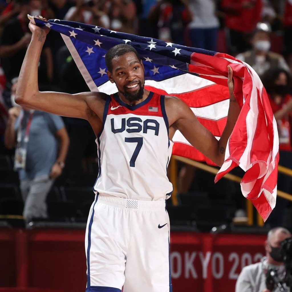 Four in a row  @usabasketball won its fourth consecutive Olympic gold medal at ...
