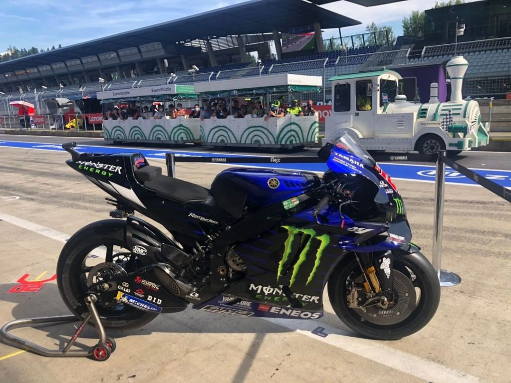 Today, our M1 was on display in pit lane for the spectators at the circuit  

#M...