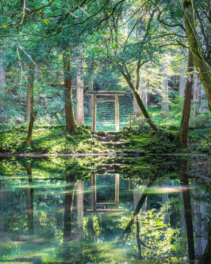 Isn't this beautiful shot truly a masterpiece?
This glorious reflection can be f...