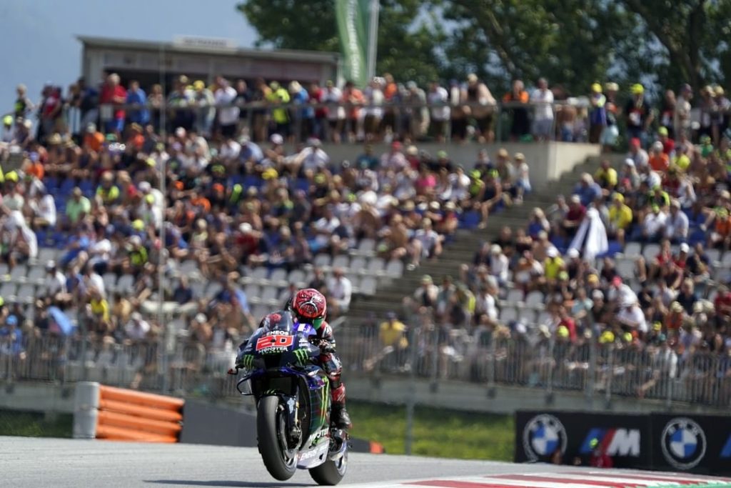 It's so good to see fans in the grandstands  #MonsterYamaha | #MotoGP | #Austr...