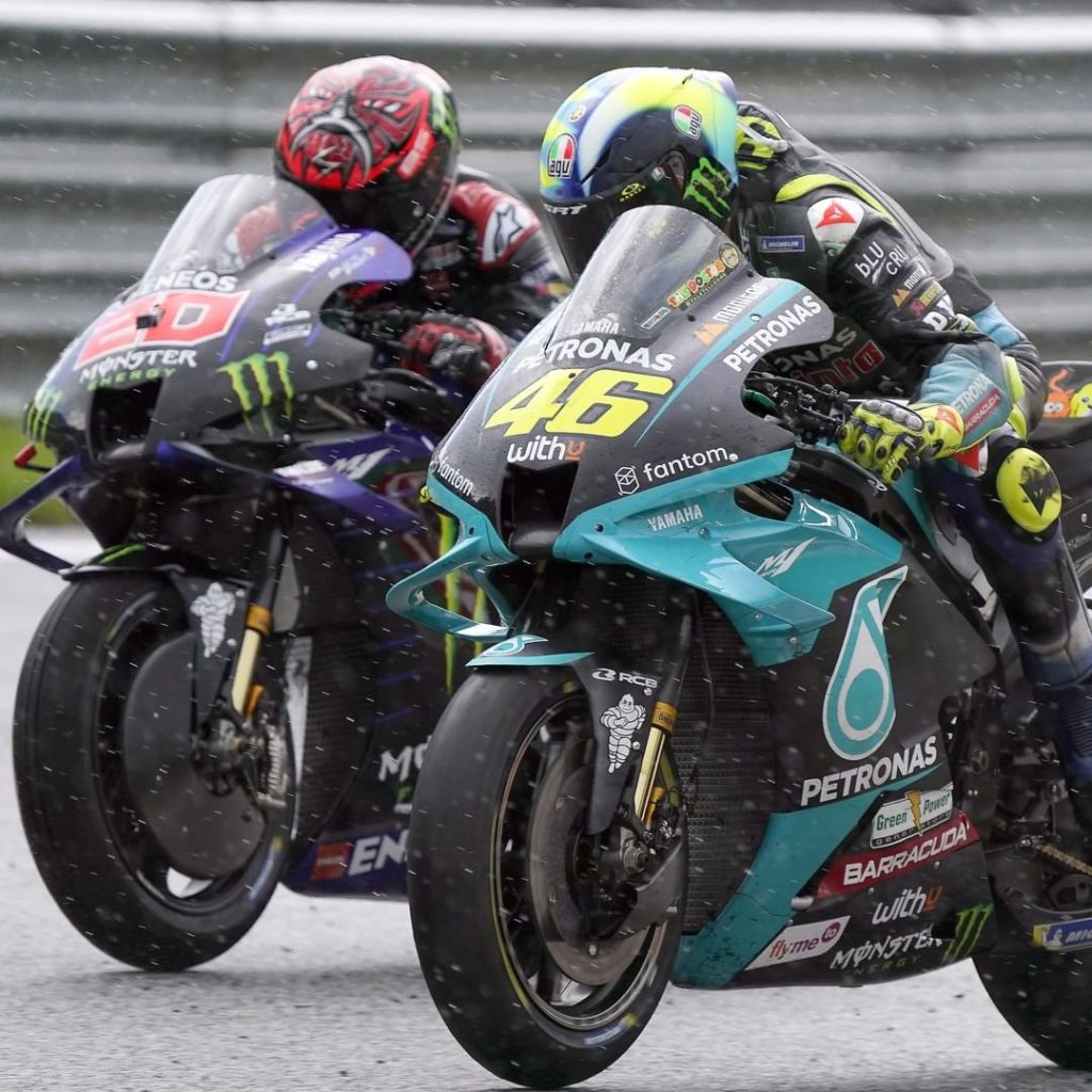 It rained on @fabioquartararo20's parade...  

The wet conditions on the last si...