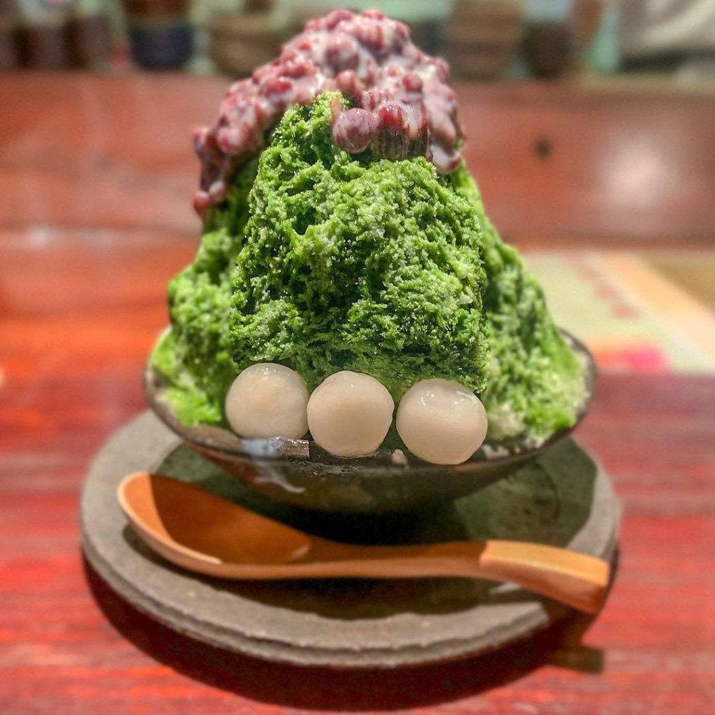 At Kyoto’s omo cafe, you can enjoy Japanese delicacies in a traditional wooden t...