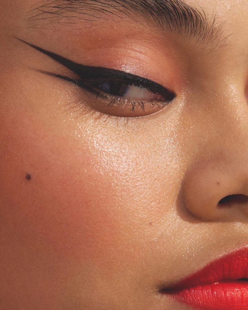 SHISEIDO: File under: razor sharp. Recreate this fierce feline flick by @sophieleachmua us… File under: razor sharp. Recreate this fierce feline flick by @sophieleachmua us...
