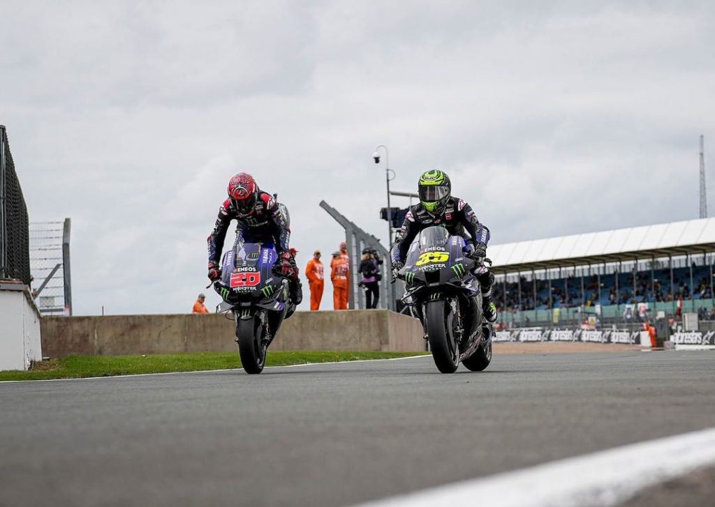 @fabioquartararo20  @calcrutchlow 

#MonsterYamaha | #MotoGP | #BritishGP | #Mon...
