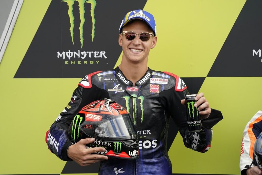 His 11th front row start in 12 GPs...

No wonder @fabioquartararo20 smiles brigh...