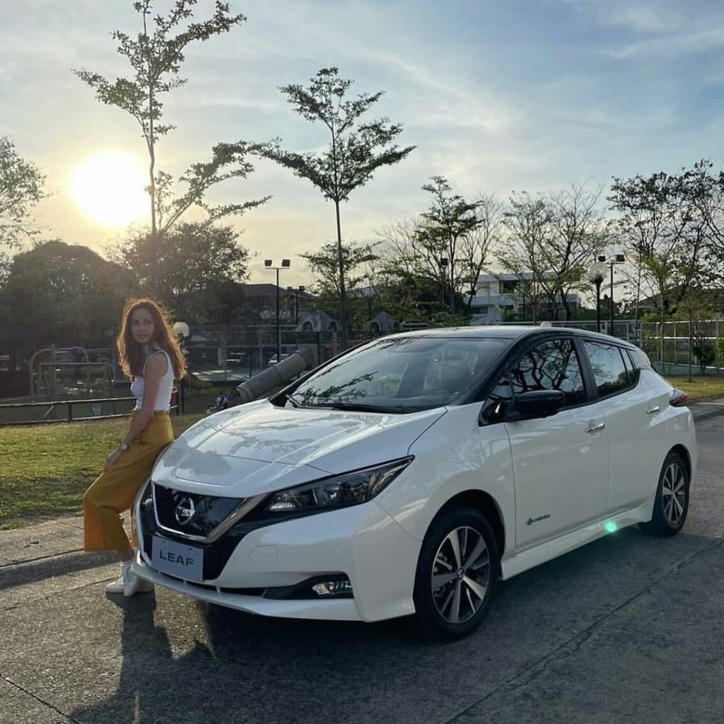 The perfect car for a sunrise #NissanLeaf #NissanIntelligentMobility⁣
: @isasuar...