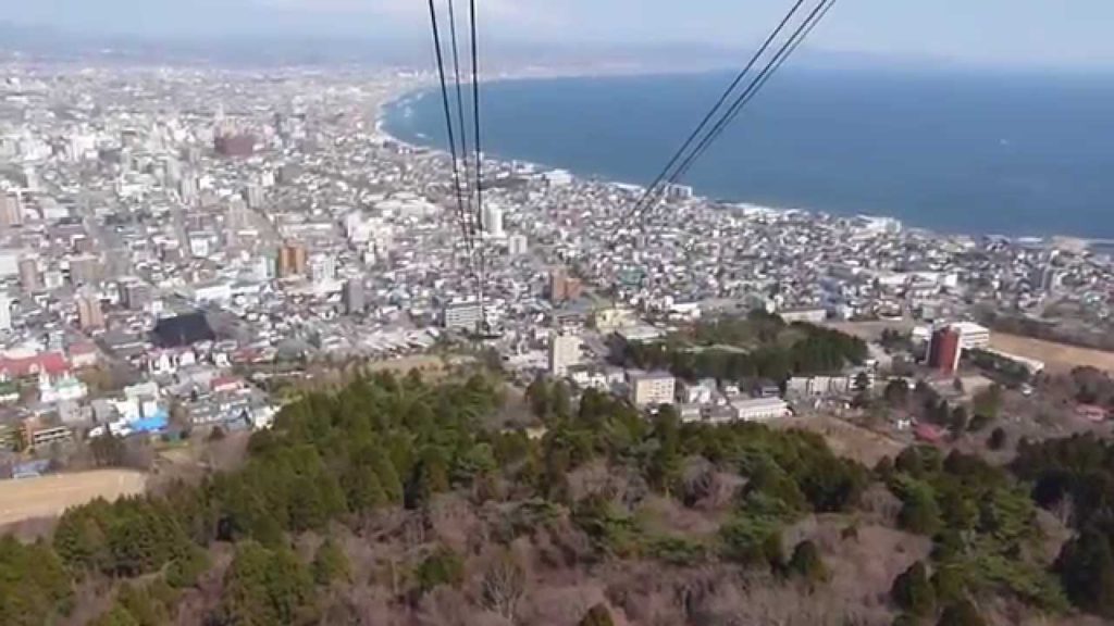 Bajando desde teleférico del Monte Hakodate (150411)