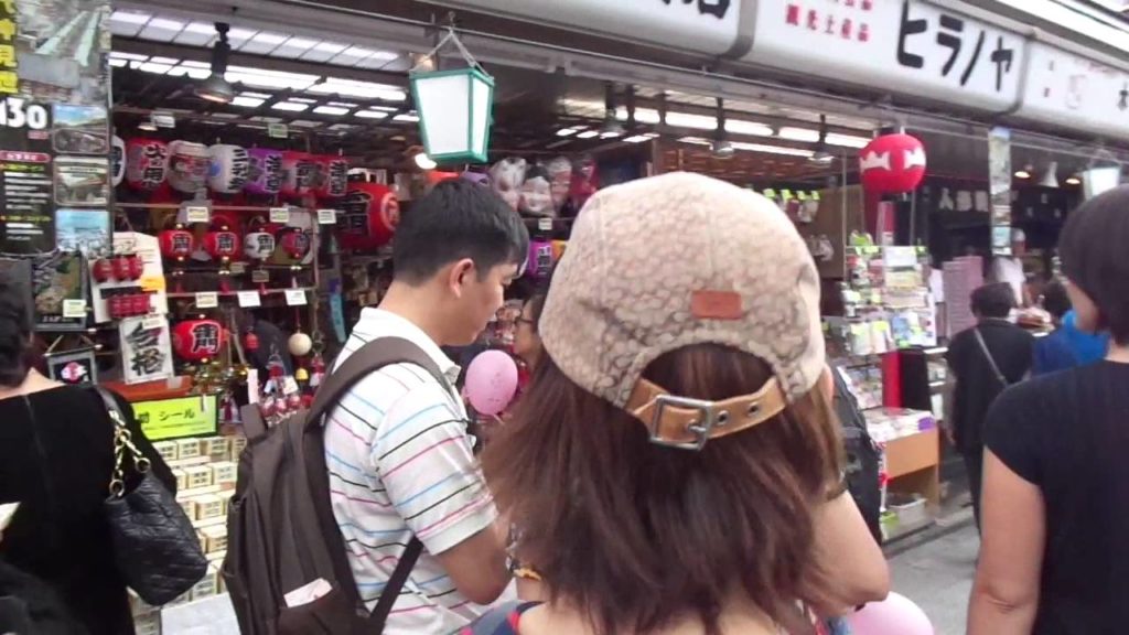 Exploring Asakusa's Sensōji temple, Nakamise-dori & Kaminarimon