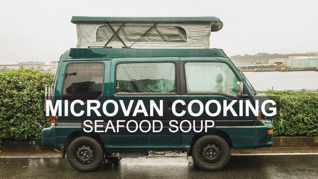 Tiny Japanese Camper Van Cooking on a Rainy Day - VAN LIFE JAPAN! Subaru Domingo Aladdin