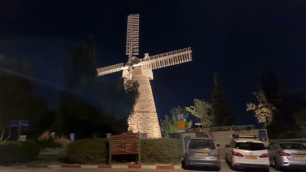 Jerusalem – Night tour from the hotels area to the Old City (Windmill – Hell Valley – Jaffa Gate) Jerusalem - Night tour from the hotels area to the Old City (Windmill - Hell Valley - Jaffa Gate)