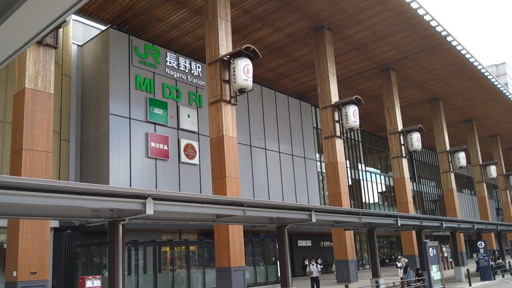 Walk in Japan From JR Nagano Station to Zenkoji Temple  Summer lunch time [4K Walking Around]