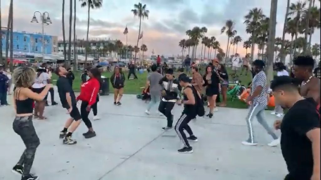 Live Streamed Venice Beach Wander, Sunday June 28, 2020 irl Drum Circle, Boardwalk, Skate Park