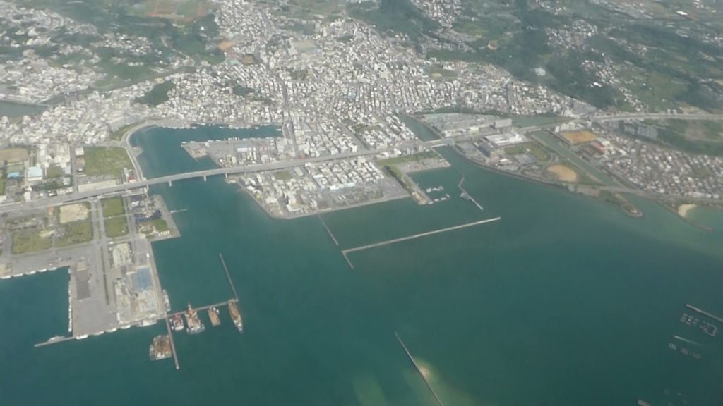 NAHA AIRPORT: Solaseed Air Takeoff