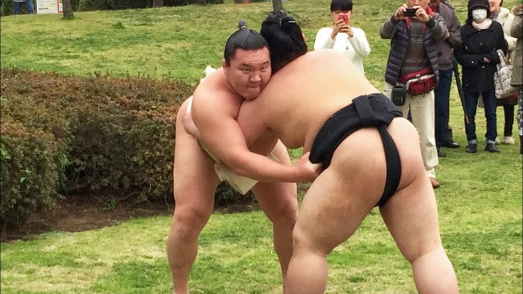 藤沢場所で白鵬の公開稽古? Training of Yokozuna Hakuho 藤沢場所で白鵬の公開稽古? Training of Yokozuna Hakuho