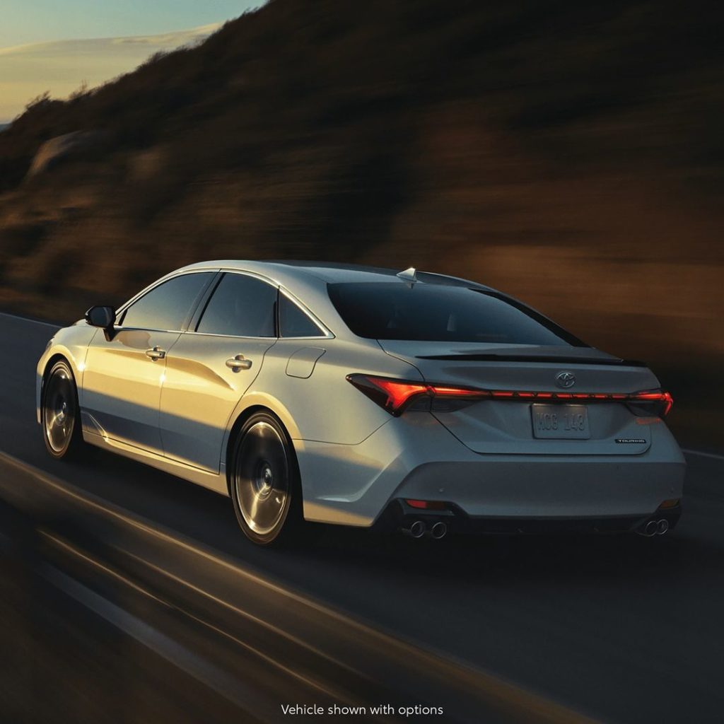 Purposefully effortless. #Avalon #LetsGoPlaces...