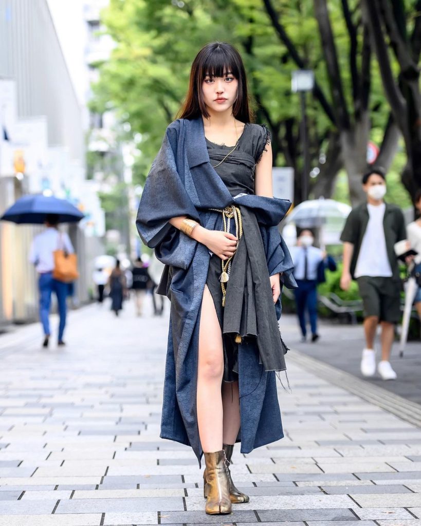 Tokyo Fashion Week street style! Our street snaps are published daily by Vogue. ...