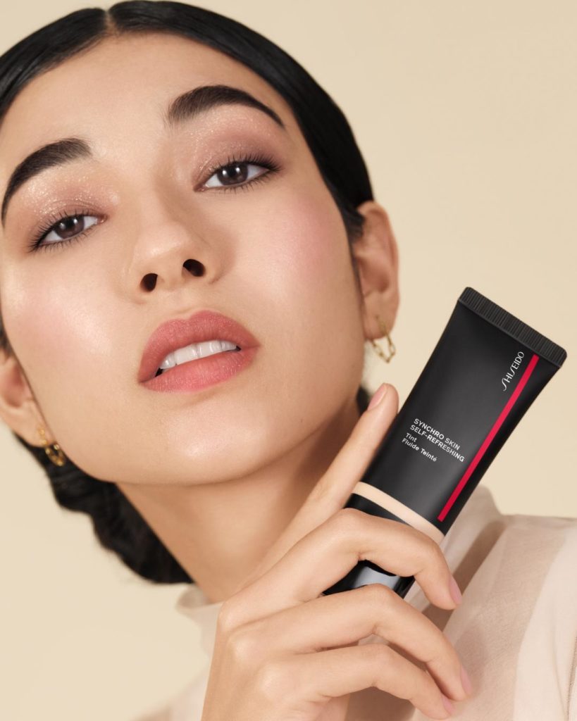 SHISEIDO: Put your best face forward. Our SHISEIDO muse wears SYNCHRO SKIN SELF-REFRESHING… Put your best face forward. Our SHISEIDO muse wears SYNCHRO SKIN SELF-REFRESHING...