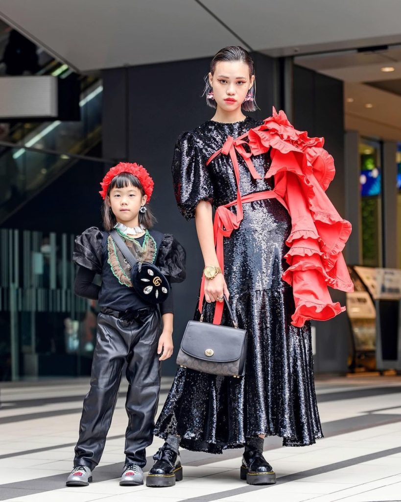Tokyo Fashion Week street style - on the last day of Tokyo Fashion Week, one of ...