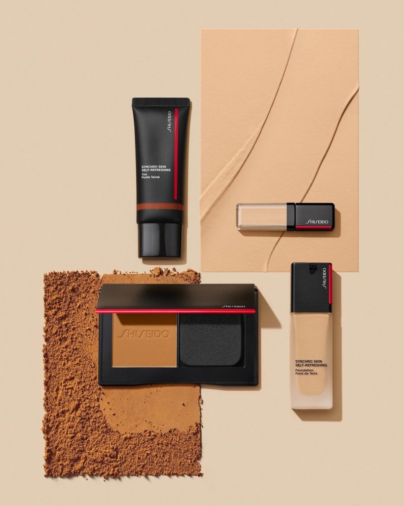 Set it and forget it. Our SYNCHRO SKIN SELF-REFRESHING collection uses breakthro...