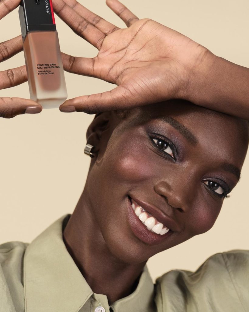 SHISEIDO: Get in sync with your skin. Our SHISEIDO muse wears SYNCHRO SKIN SELF-REFRESHING… Get in sync with your skin. Our SHISEIDO muse wears SYNCHRO SKIN SELF-REFRESHING...